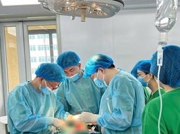 Bệnh viện Ung Bướu Hà Nội cứu sống bệnh nhân suy tim có khối U hiếm gặp
