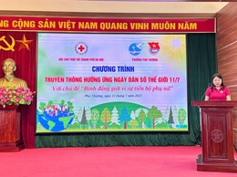 Hội Liên hiệp phụ nữ và Đoàn thanh niên phường Phú Thượng phối hợp với Hội chữ thập đỏ thành phố Hà Nội tổ chức chương trình truyền thông hưởng ứng Ngày Dân số thế giới 