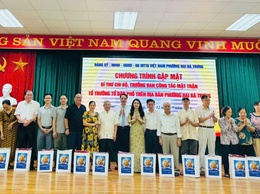 Phường Hai Bà Trưng gặp mặt bí thư chi bộ, tổ trưởng dân phố, trưởng ban công tác Mặt trận