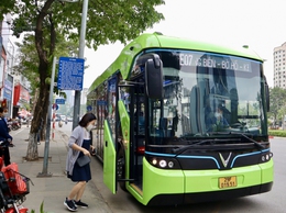 Phổ cập phương tiện xanh, Hà Nội xem xét tăng lệ phí trước bạ đối với xe xăng
