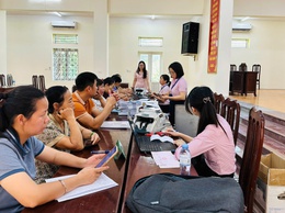 HỘI LHPN XÃ DÂN HOÀ TỔ CHỨC GIAO BAN, HƯỚNG DẪN NÂNG CAO HIỆU QUẢ HOẠT ĐỘNG CÁC TỔ TIẾT KIỆM – VAY VỐN