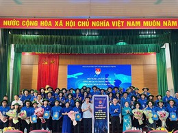 Xã Nội Bài ra mắt 08 đội hình thanh niên “Bình dân học vụ số”