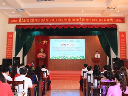 Phú Nghĩa tổ chức hội nghị công bố và trao Quyết định tiếp nhận, điều động, bổ nhiệm lãnh đạo quản lý các phòng chuyên môn, đơn vị sự nghiệp thuộc UBND xã