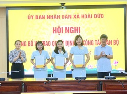 UBND xã Hoài Đức tổ chức hội nghị công bố va trao quyết định về công tác cán bộ