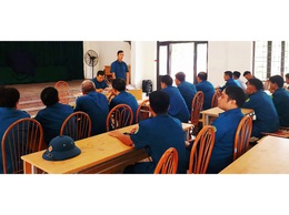 BAN CHỈ HUY QUÂN SỰ XÃ HÁT MÔN GIAO BAN CÔNG TÁC QUỐC PHÒNG, QUÂN SỰ THÁNG 7 VÀ TRIỂN KHAI NHIỆM VỤ TRỌNG TÂM 6 THÁNG CUỐI NĂM 2025