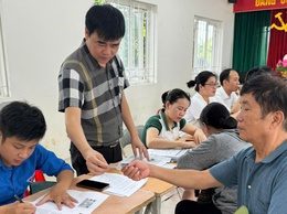 Phường Long Biên triển khai hướng dẫn kê khai hồ sơ trợ cấp hưu trí xã hội theo Nghị định 176/2025/NĐ-CP tại các nhà văn hóa tổ dân phố