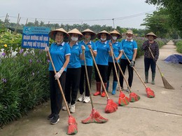 Hội LHPN xã Mê Linh: Phát động tổng vệ sinh môi trường, lan tỏa thông điệp “Phụ nữ góp phần tạo ra sự thay đổi”