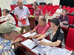 PHƯỜNG BA ĐÌNH TRIỂN KHAI TIẾP NHẬN HỒ SƠ TRỢ CẤP HƯU TRÍ XÃ HỘI THEO NGHỊ ĐỊNH 176/2025/NĐ-CP – CHỦ ĐỘNG, KỊP THỜI, VÌ QUYỀN LỢI NGƯỜI CAO TUỔI