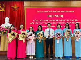 Khương Đình: Công bố quyết định về công tác cán bộ đối với các trường học trên địa bàn phường