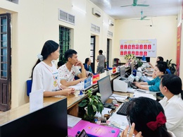 Điểm phục vụ hành chính công xã Phú Nghĩa tiếp nhận 269 hồ sơ hành chính trong ngày 16/7

