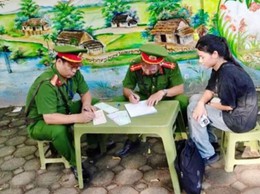 Công an phường Phúc Lợi: Chủ động, quyết liệt trong bảo đảm trật tự an toàn giao thông và trật tự đô thị khi vận hành mô hình chính quyền địa phương 2 cấp