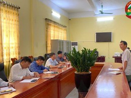 Bí thư Đảng ủy xã Phú Cát thực hiện tiếp công dân định kỳ lần đầu sau khi triển khai mô hình chính quyền địa phương hai cấp