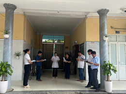 Trung tâm Bảo trợ Xã hội 2 Hà Nội sôi nổi tổ chức chấm điểm Phong trào thi đua Sáng - Xanh - Sạch - Đẹp giữa các phòng, tổ