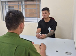 Công an phường Phú Lương bắt quả tang 2 đối tượng có hành vi mua bán trái phép chất ma túy trước chung cư PCC1