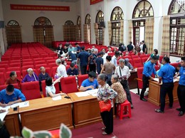 UBND xã Dương Hoà tổ chức tiếp nhận hồ sơ đề nghị hưởng trợ cấp hưu trí xã hội cho người đủ 75 tuổi trở lên trên địa bàn xã