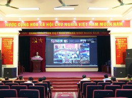 Đồng chí Chủ tịch UBND thành phố Hà Nội chủ trì cuộc họp về việc tăng cường chất lượng vệ sinh môi trường trên địa bàn thành phố