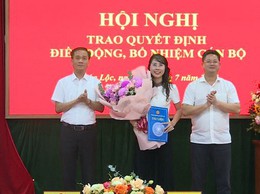 UBND xã Phúc Lộc tổ chức Hội nghị trao Quyết định điều động, bổ nhiệm cán bộ