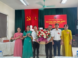 Chi bộ Trạm Y tế xã Tam Hưng tổ chức Đại hội nhiệm kỳ 2025–2030 - Phát huy vai trò nòng cốt trong công tác chăm sóc sức khỏe Nhân dân