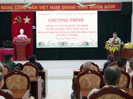 Phường Tây Tựu khám, tư vấn chăm sóc sức khỏe cho người có công và thân nhân liệt sĩ