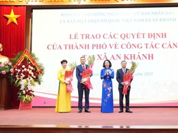 Lễ trao các Quyết định của Thành phố Hà Nội về công tác cán bộ xã An Khánh