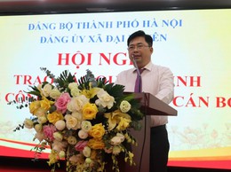 ĐẢNG ỦY XÃ ĐẠI XUYÊN TỔ CHỨC HỘI NGHỊ CÔNG BỐ VÀ TRAO CÁC QUYẾT ĐỊNH VỀ CÔNG TÁC TỔ CHỨC, CÁN BỘ