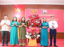 Chi bộ Văn phòng Đảng ủy xã Hòa Phú tổ chức thành công Đại hội lần thứ nhất, nhiệm kỳ 2025 – 2030