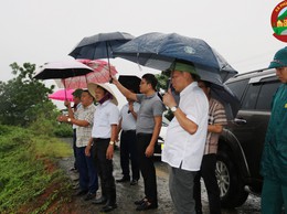Lãnh đạo Sở Nông nghiệp và Môi trường kiểm tra công tác phòng, chống lụt bão trên địa bàn xã Phú Cát
