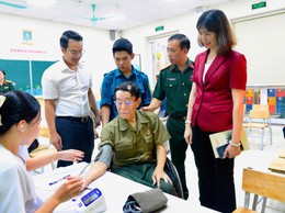 Phường Hoàn Kiếm: Chăm lo sức khoẻ người có công, gia đình chính sách