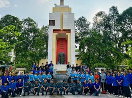 Ủy ban MTTQ Việt Nam và các tổ chức chính trị - xã hội phường Bồ Đề ra quân 'Ngày cuối tuần xanh'