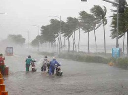 Tin bão khẩn cấp: Bão số 3 đã áp sát Quảng Ninh, gió giật cấp 13, tạm đóng cửa 2 sân bay