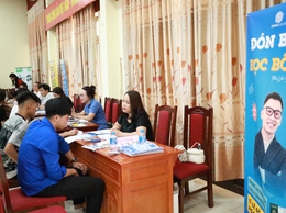 Hơn 100 đoàn viên thanh niên xã đảo Minh Châu được tư vấn, hướng nghiệp