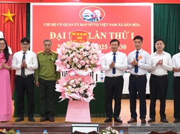 ĐẠI HỘI CHI BỘ CƠ QUAN ỦY BAN MTTQ VIỆT NAM XÃ DÂN HÒA LẦN THỨ I, NHIỆM KỲ 2025–2030