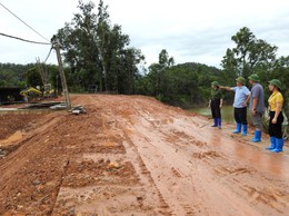 ỨNG PHÓ VỚI CƠN BÃO SỐ 3: XÃ TRUNG GIÃ QUÁN TRIỆT PHƯƠNG CHÂM 