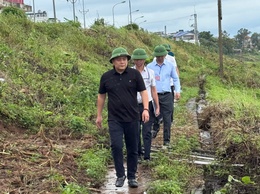 Ban Chỉ huy phòng thủ dân sự phường Bồ Đề kiểm tra công tác ứng trực phòng chống bão số 3 - Wipha