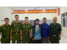 Biểu dương hành động đẹp của Công an xã trong mưa bão