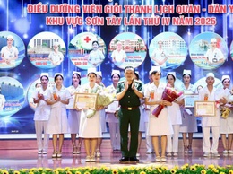 Hội thao “Điều dưỡng viên giỏi, thanh lịch quân-dân y khu vực Sơn Tây” lần thứ IV