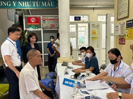 Phường Bồ Đề tổ chức khám sức khỏe miễn phí cho đối tượng chính sách nhân dịp 27/7