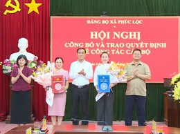 Thường trực Đảng uỷ xã Phúc Lộc tổ chức Hội nghị trao quyết định về công tác cán bộ