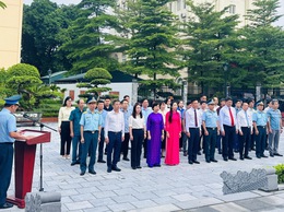 ĐOÀN ĐẠI BIỂU PHƯỜNG PHƯƠNG LIỆT DÂNG HƯƠNG TƯỞNG NIỆM CHỦ TỊCH HỒ CHÍ MINH VÀ CÁC ANH HÙNG LIỆT SỸ NHÂN DỊP KỶ NIỆM 78 NĂM NGÀY THƯƠNG BINH LIỆT SĨ (27/7/1947-27/7/2025)