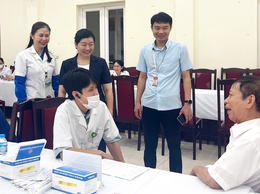 Phường Thanh Xuân tổ chức khám bệnh, chăm sóc sức khỏe cho đối tượng chính sách