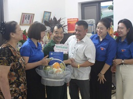 Tri ân các anh hùng liệt sĩ, thương binh, bệnh binh nhân dịp kỷ niệm 78 năm ngày Thương binh - Liệt sĩ (27/7/1947 - 27/7/2025)