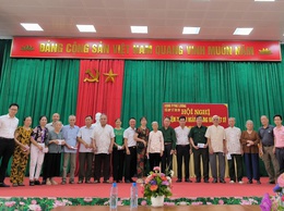 Liên Chi bộ Tổ dân phố 17,18,19 tổ chức chương trình gặp mặt kỷ niệm và tri ân các gia đình chính sách nhân dịp kỷ 78 năm ngày Thương binh Liệt sĩ 27/7