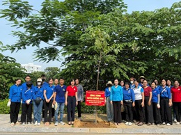 Khánh thành tuyến đường hoa chào mừng Đại hội Đảng bộ phường lần thứ Nhất