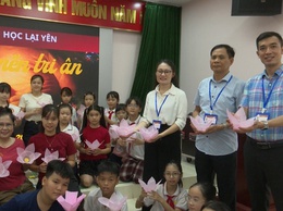 Trường Tiểu học Lại Yên hoàn thành 1.000 Đèn hoa đăng tri ân các anh hùng Liệt sĩ