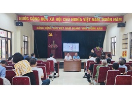 Đồng chí Phạm Xuân Toàn - Bí thư Đảng uỷ - Chủ tịch HĐND xã Thiên Lộc đối thoại với 32 hộ gia đình, cá nhân về công tác GPMB Dự án tuyến đường vào trường Tiểu học Thăng Long