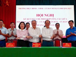 Hội nghị ký kết quy chế phối hợp công tác giữa HĐND-UBND-Uỷ ban MTTQ xã Phượng Dực năm 2025