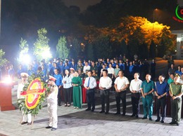 Xã Quốc Oai tổ chức dâng hương, thắp nến tri ân các Anh hùng liệt sĩ nhân kỷ niệm 78 năm ngày Thương binh liệt sỹ (27/7/1947 – 27/7/2025)