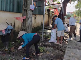 Xã Phú Nghĩa thực hiện chiến dịch tổng vệ sinh môi trường phòng chống dịch suốt xuất huyết