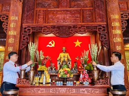 Chùm ảnh: phường Phương Liệt tổ chức các hoạt động kỷ niệm 78 năm Ngày Thương binh - Liệt sĩ (27/7/1947-27/7/2025)