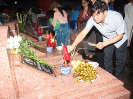 ĐỜI ĐỜI GHI NHỚ CÔNG LAO CÁC ANH HÙNG LIỆT SĨ